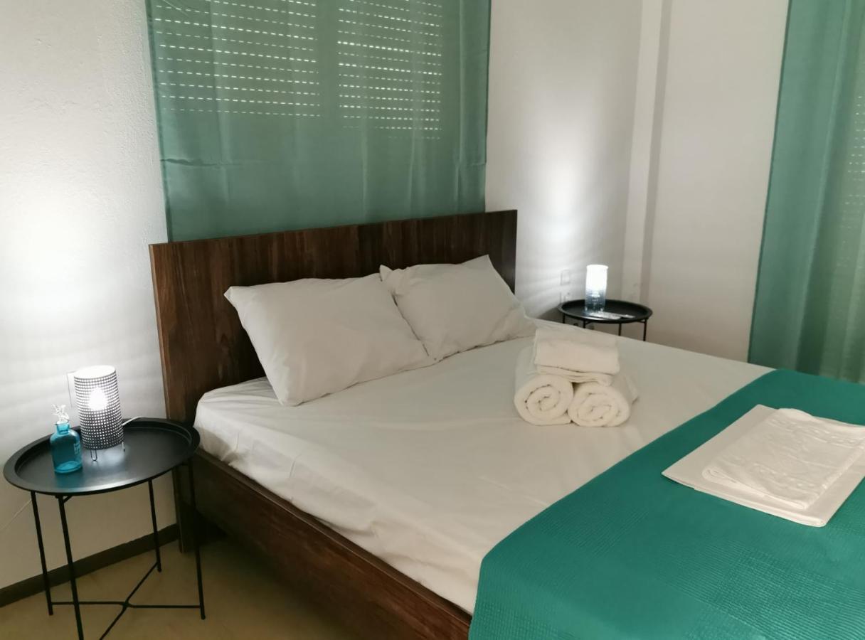 La Familia Apartments Olympiakí Aktí Zewnętrze zdjęcie