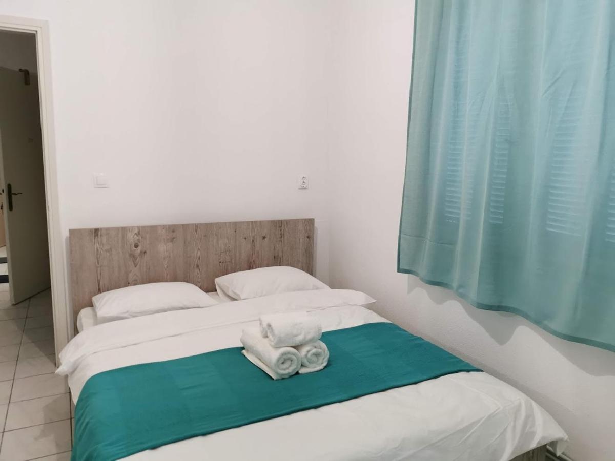 La Familia Apartments Olympiakí Aktí Zewnętrze zdjęcie