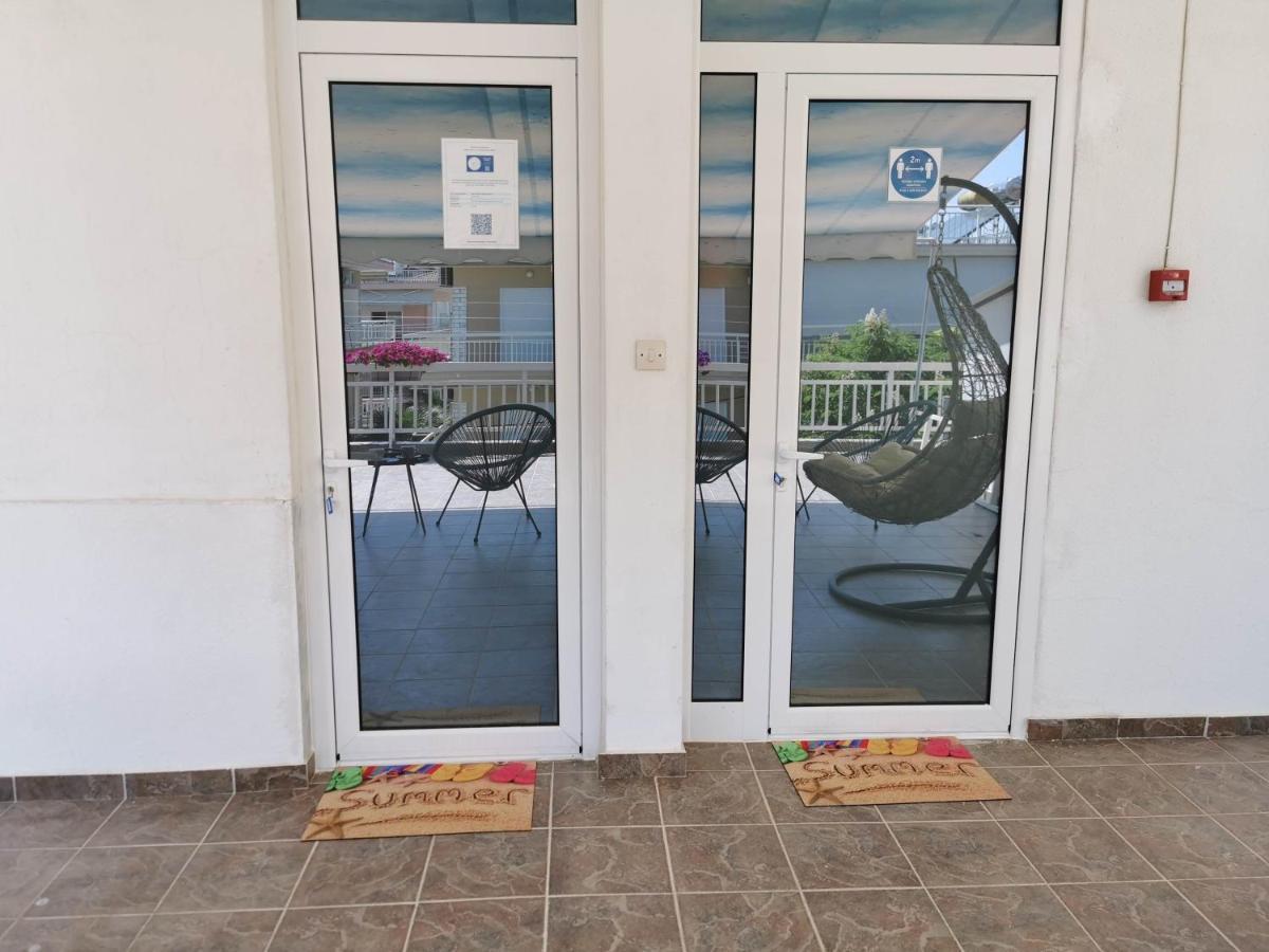 La Familia Apartments Olympiakí Aktí Zewnętrze zdjęcie