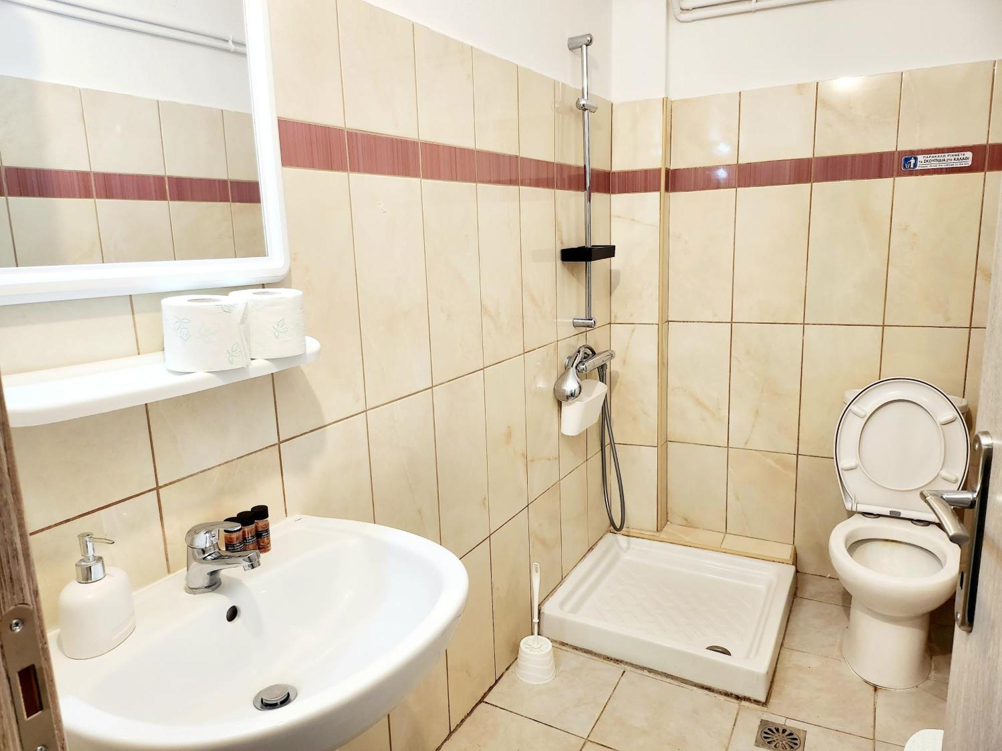 La Familia Apartments Olympiakí Aktí Zewnętrze zdjęcie