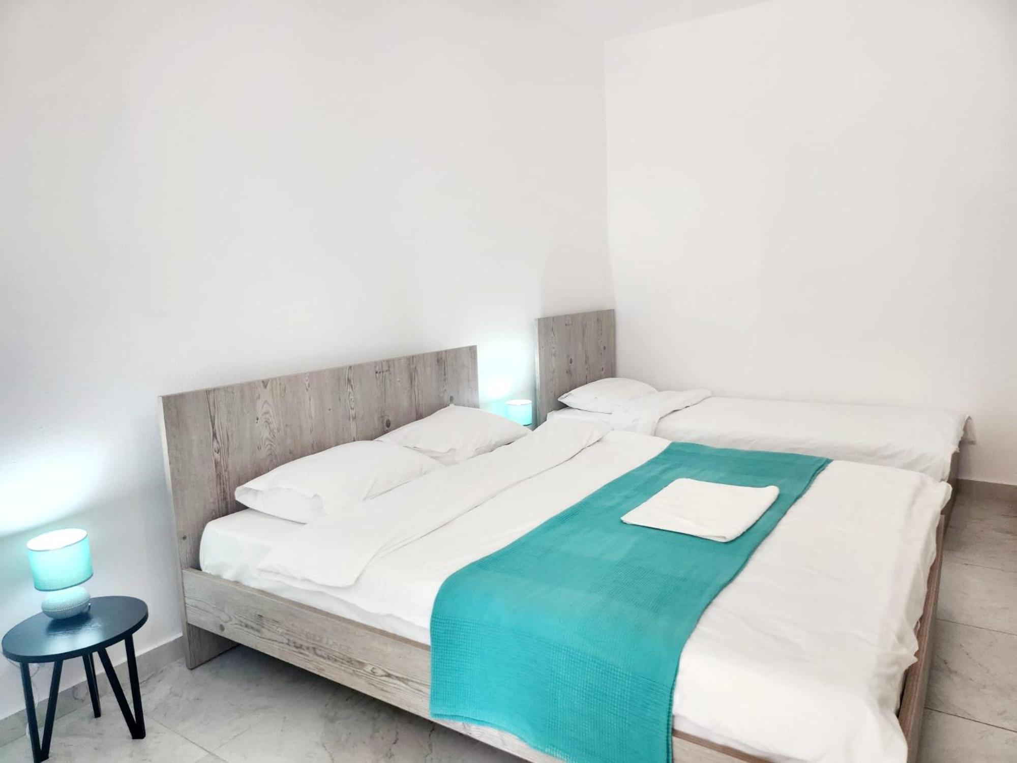 La Familia Apartments Olympiakí Aktí Zewnętrze zdjęcie