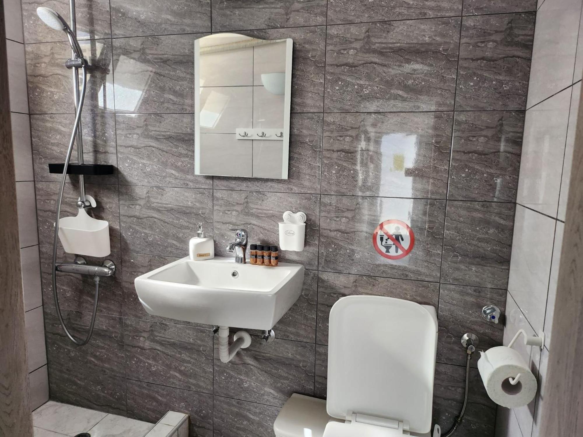 La Familia Apartments Olympiakí Aktí Zewnętrze zdjęcie